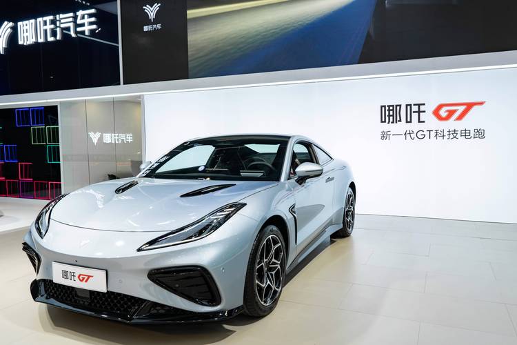 深圳福田区启集博企业管理咨询哪吒汽车在智能汽车领域的表现，领途汽车在新能源汽车市场中的影响力